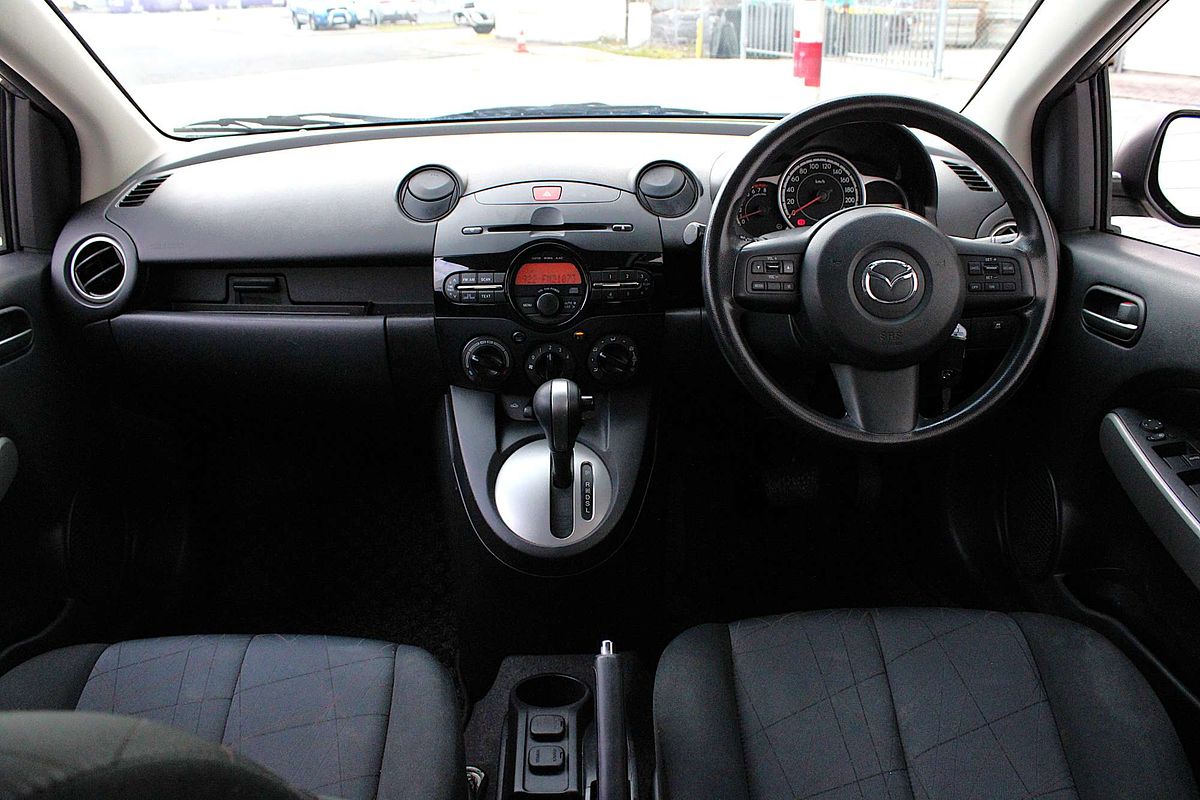 2013 Mazda 2 Neo DE Series 2
