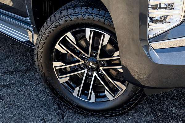 2022 Mitsubishi Pajero Sport GLS QF