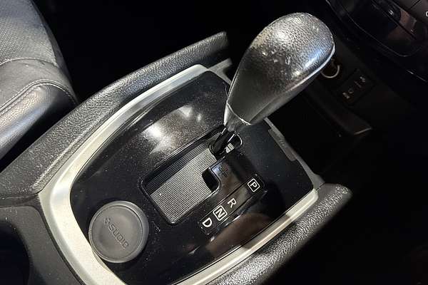 2014 Nissan X-TRAIL ST-L T32