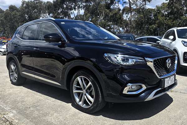 2022 MG HS Essence X SAS23