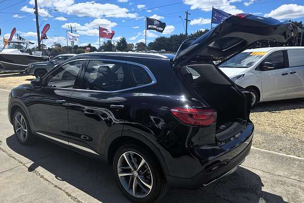 2022 MG HS Essence X SAS23