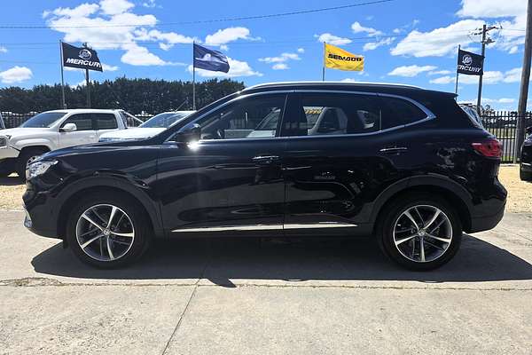 2022 MG HS Essence X SAS23