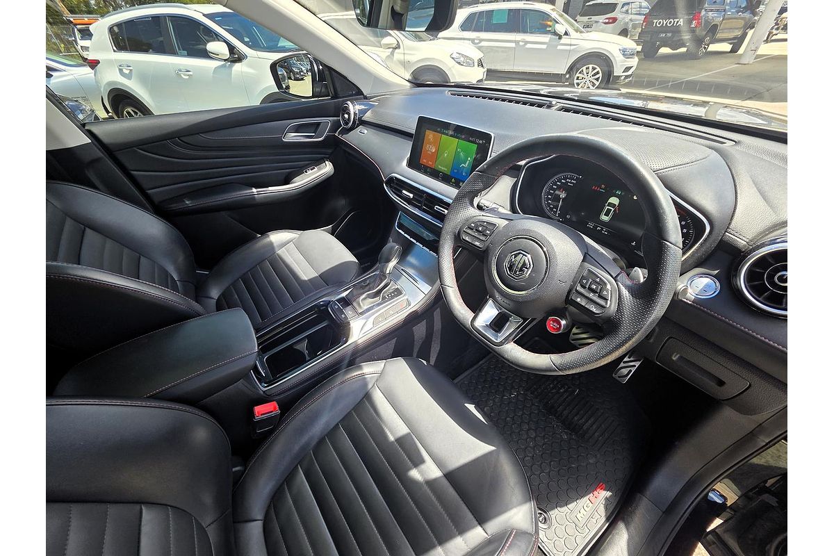 2022 MG HS Essence X SAS23