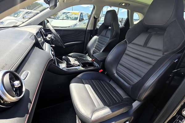 2022 MG HS Essence X SAS23