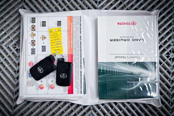 2017 Toyota Landcruiser VX VDJ200R