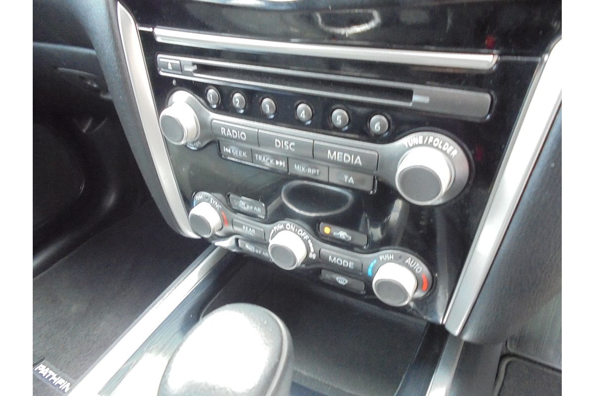 2019 Nissan Pathfinder ST R52 Series III