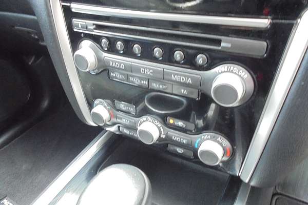 2019 Nissan Pathfinder ST R52 Series III