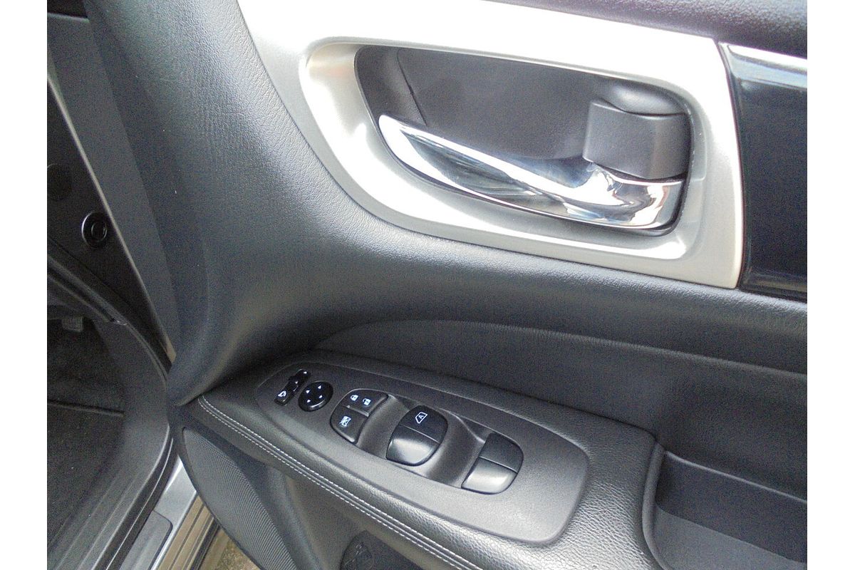 2019 Nissan Pathfinder ST R52 Series III