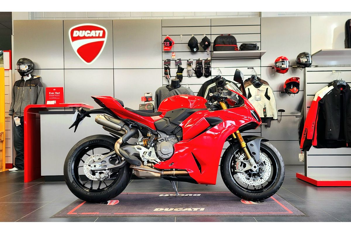 2025 Ducati PANIGALE V2S