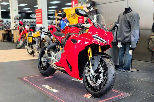 2025 Ducati PANIGALE V2S