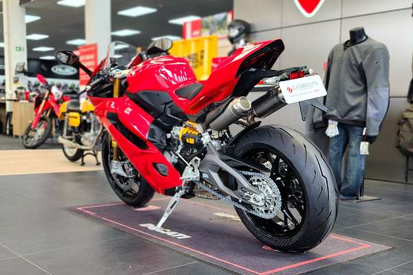 2025 Ducati PANIGALE V2S