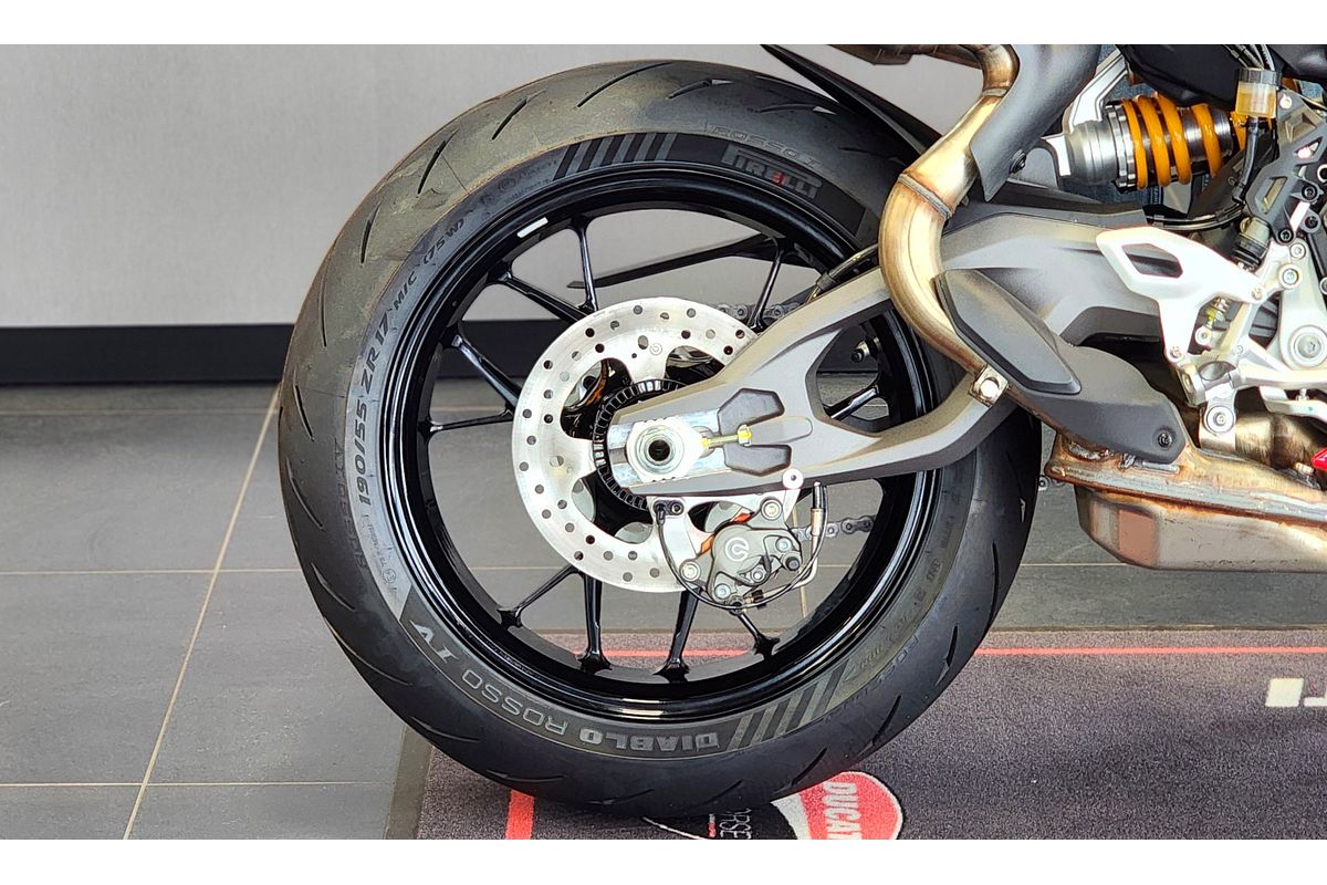 2025 Ducati PANIGALE V2S