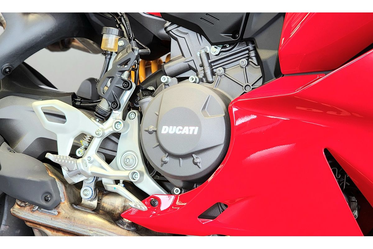2025 Ducati PANIGALE V2S