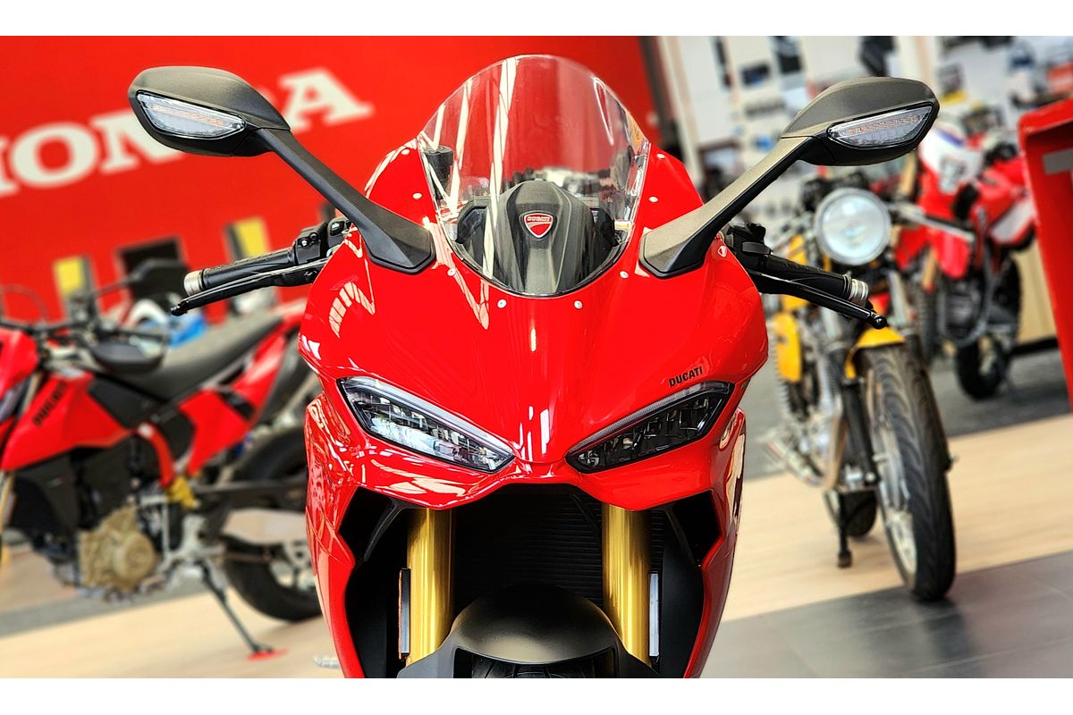 2025 Ducati PANIGALE V2S