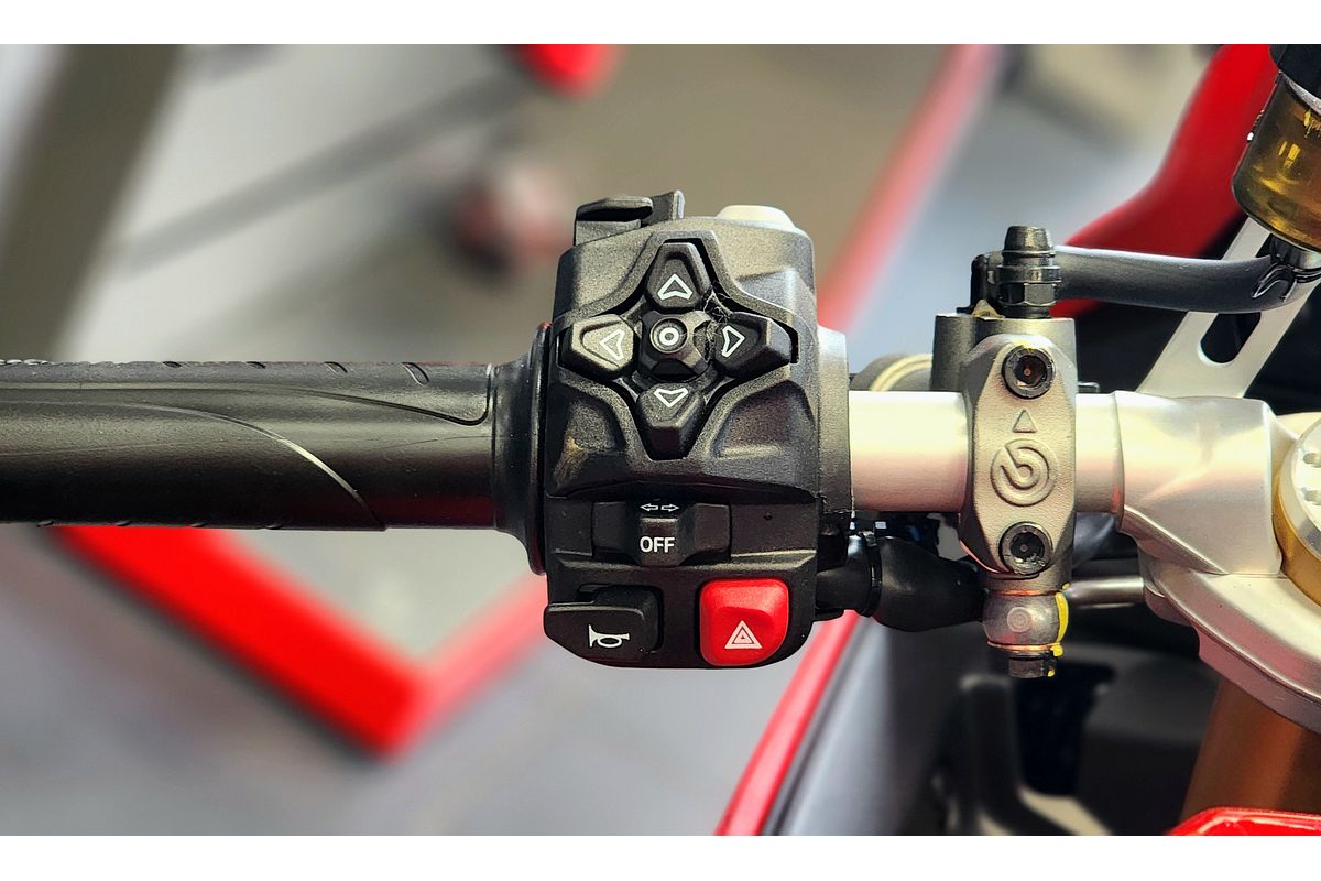 2025 Ducati PANIGALE V2S