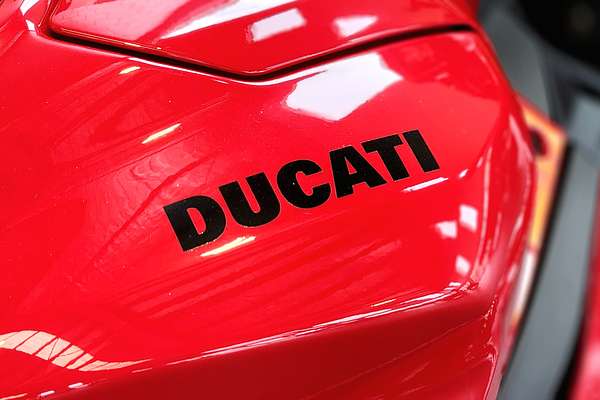 2025 Ducati PANIGALE V2S