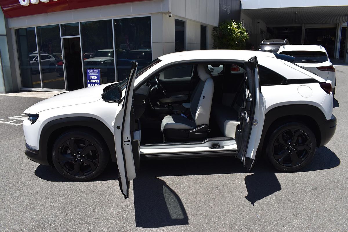 2021 Mazda MX-30 G20e Touring DR Series