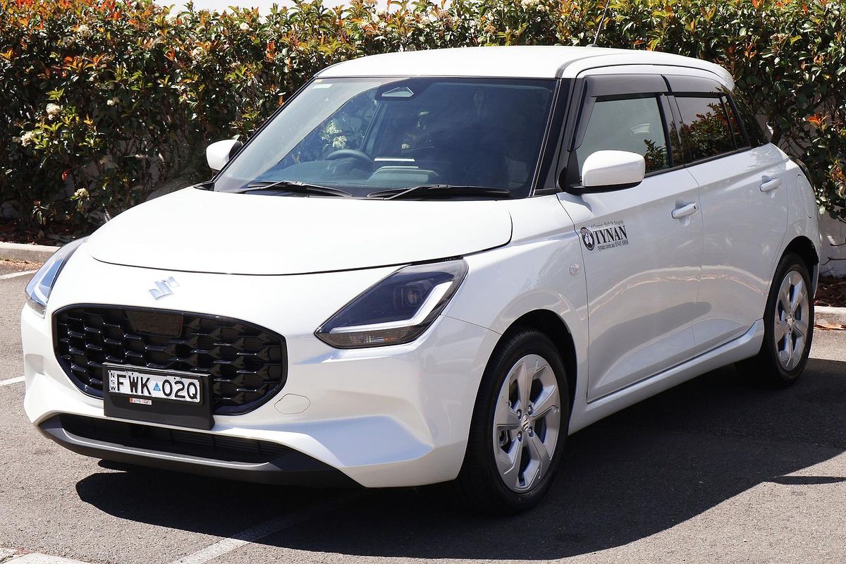 2024 Suzuki Swift Hybrid Plus UZ