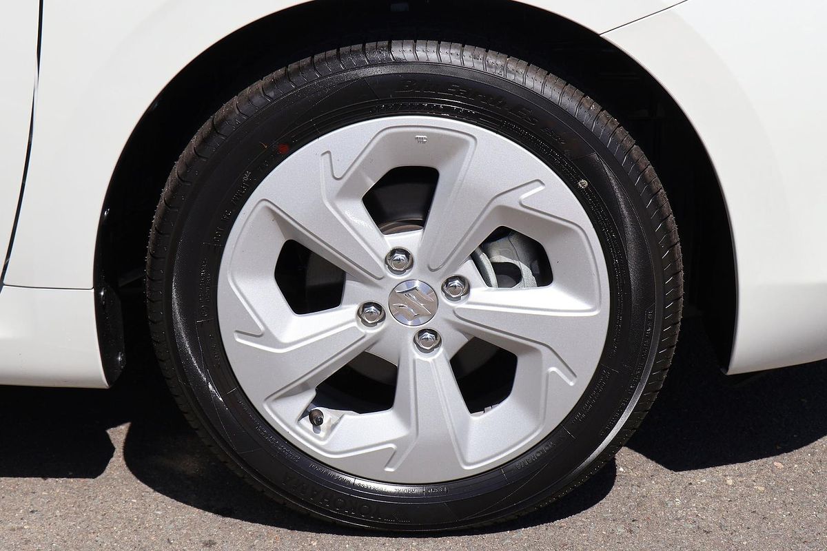 2024 Suzuki Swift Hybrid Plus UZ