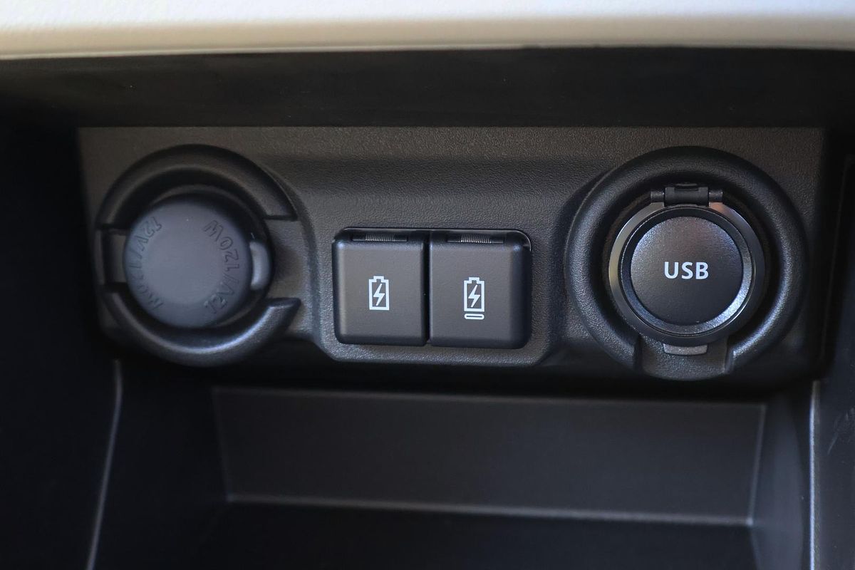 2024 Suzuki Swift Hybrid Plus UZ