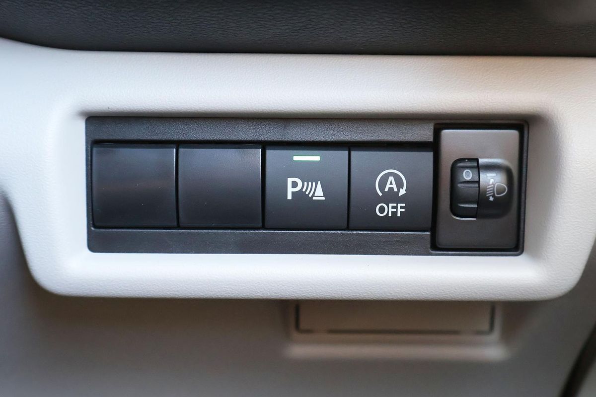 2024 Suzuki Swift Hybrid Plus UZ