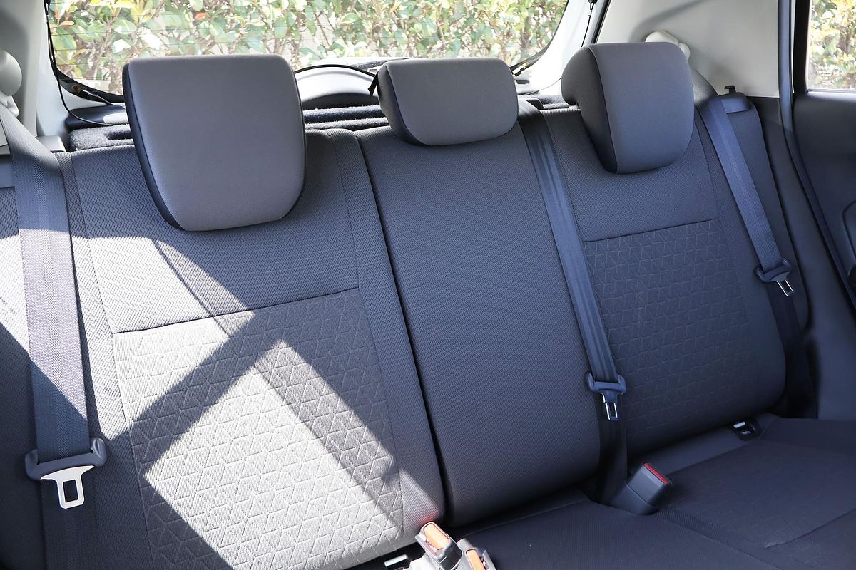 2024 Suzuki Swift Hybrid Plus UZ