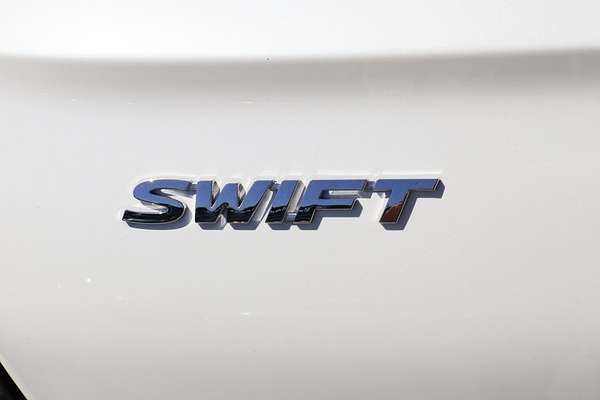 2024 Suzuki Swift Hybrid Plus UZ