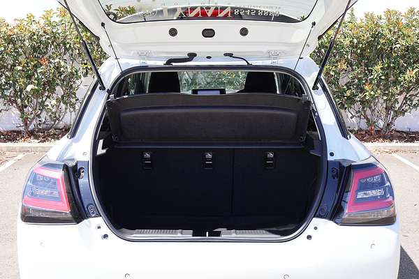 2024 Suzuki Swift Hybrid Plus UZ