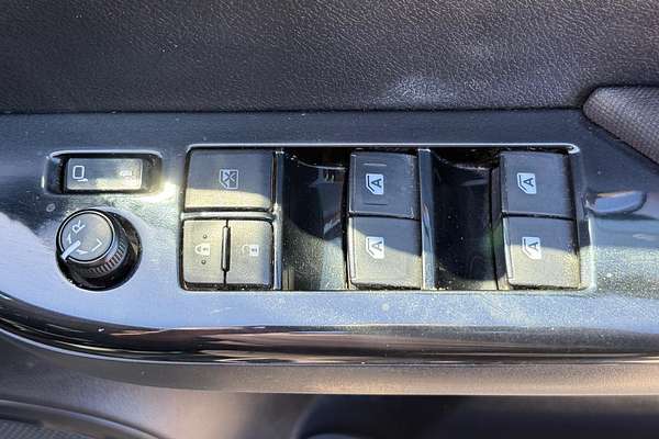 2018 Toyota Hilux SR5 GUN126R 4X4