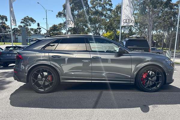 2025 Audi RS Q8 TFSI performance F1