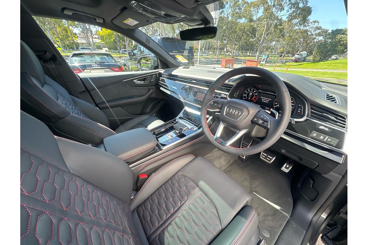 2025 Audi RS Q8 TFSI performance F1