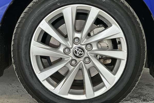 2024 Toyota Camry Ascent AXVH70R