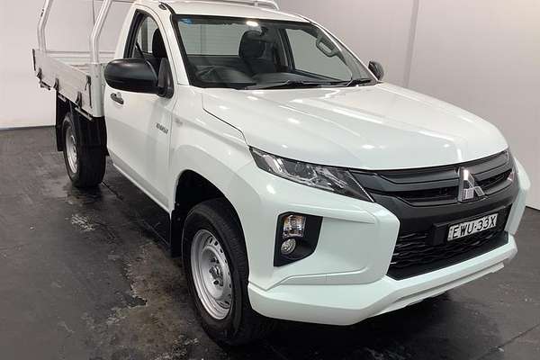 2021 Mitsubishi Triton GLX MR 4X4