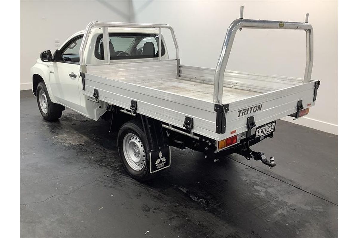 2021 Mitsubishi Triton GLX MR 4X4