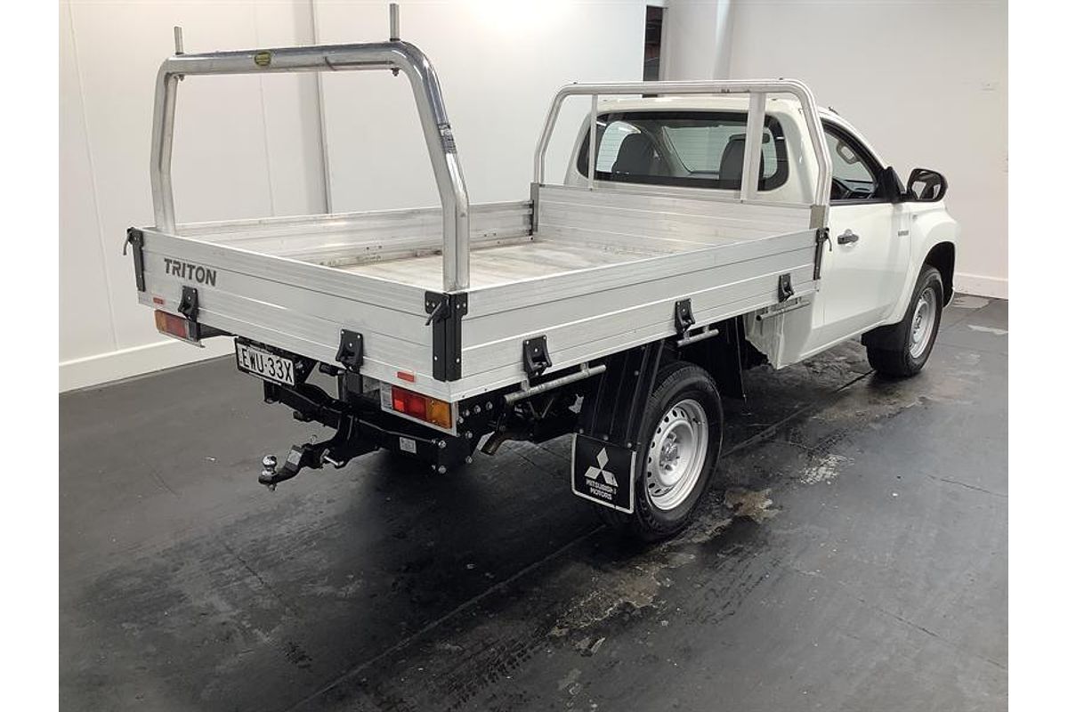 2021 Mitsubishi Triton GLX MR 4X4