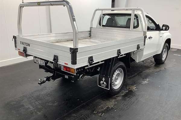 2021 Mitsubishi Triton GLX MR 4X4