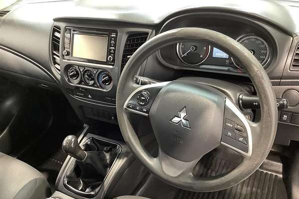 2021 Mitsubishi Triton GLX MR 4X4