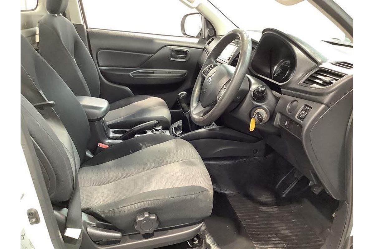 2021 Mitsubishi Triton GLX MR 4X4