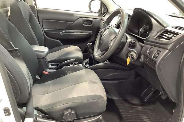 2021 Mitsubishi Triton GLX MR 4X4