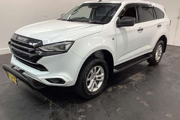 2022 Isuzu MU-X LS-M
