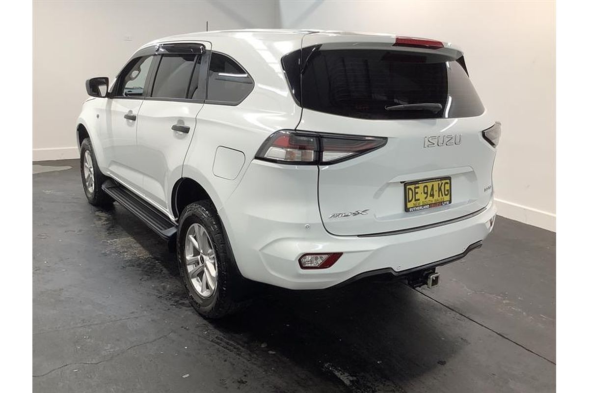 2022 Isuzu MU-X LS-M