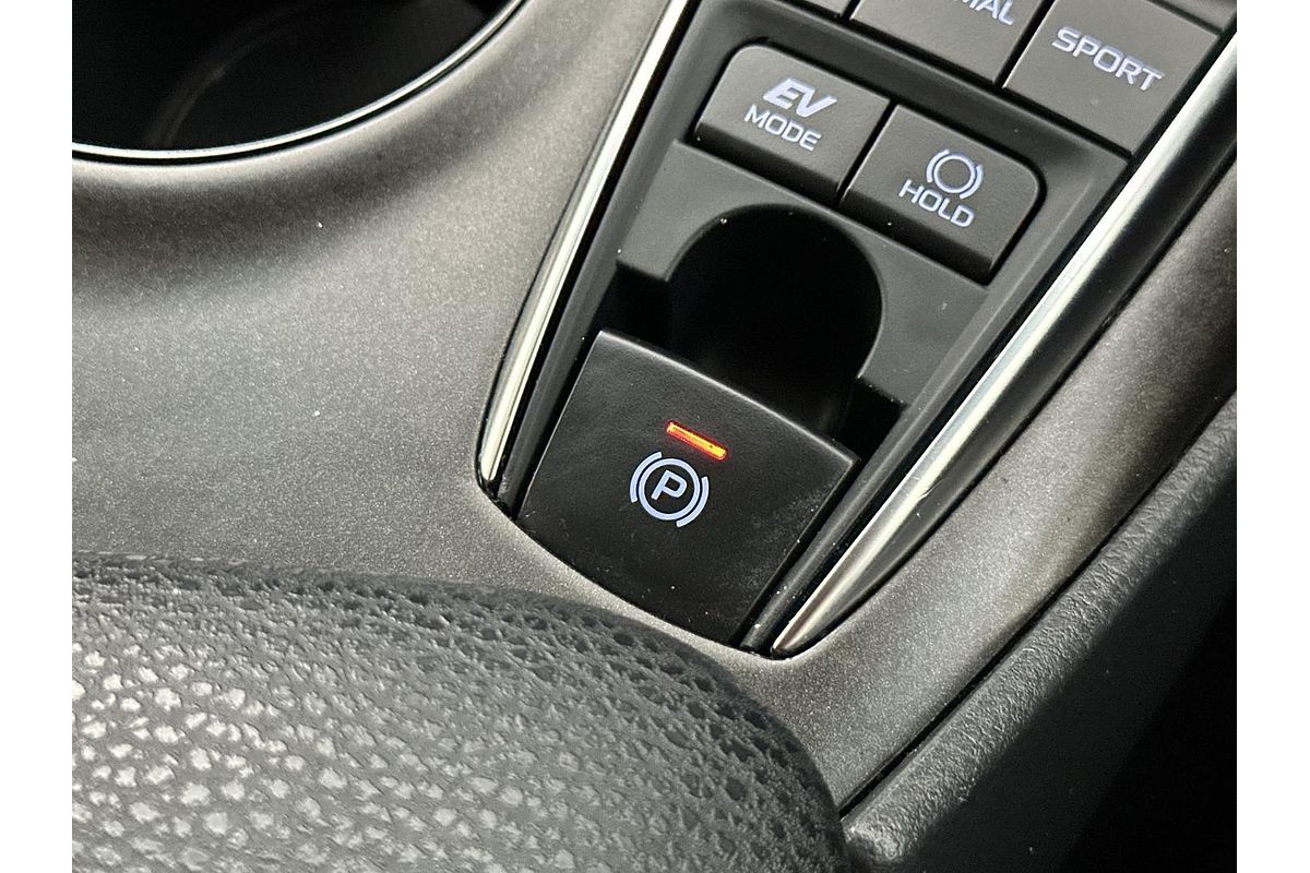 2024 Toyota Camry Ascent AXVH70R