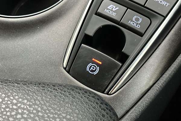 2024 Toyota Camry Ascent AXVH70R