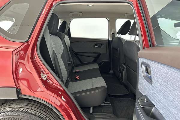 2023 Nissan X-TRAIL ST T33