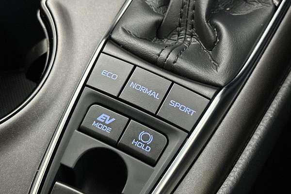 2024 Toyota Camry Ascent AXVH70R