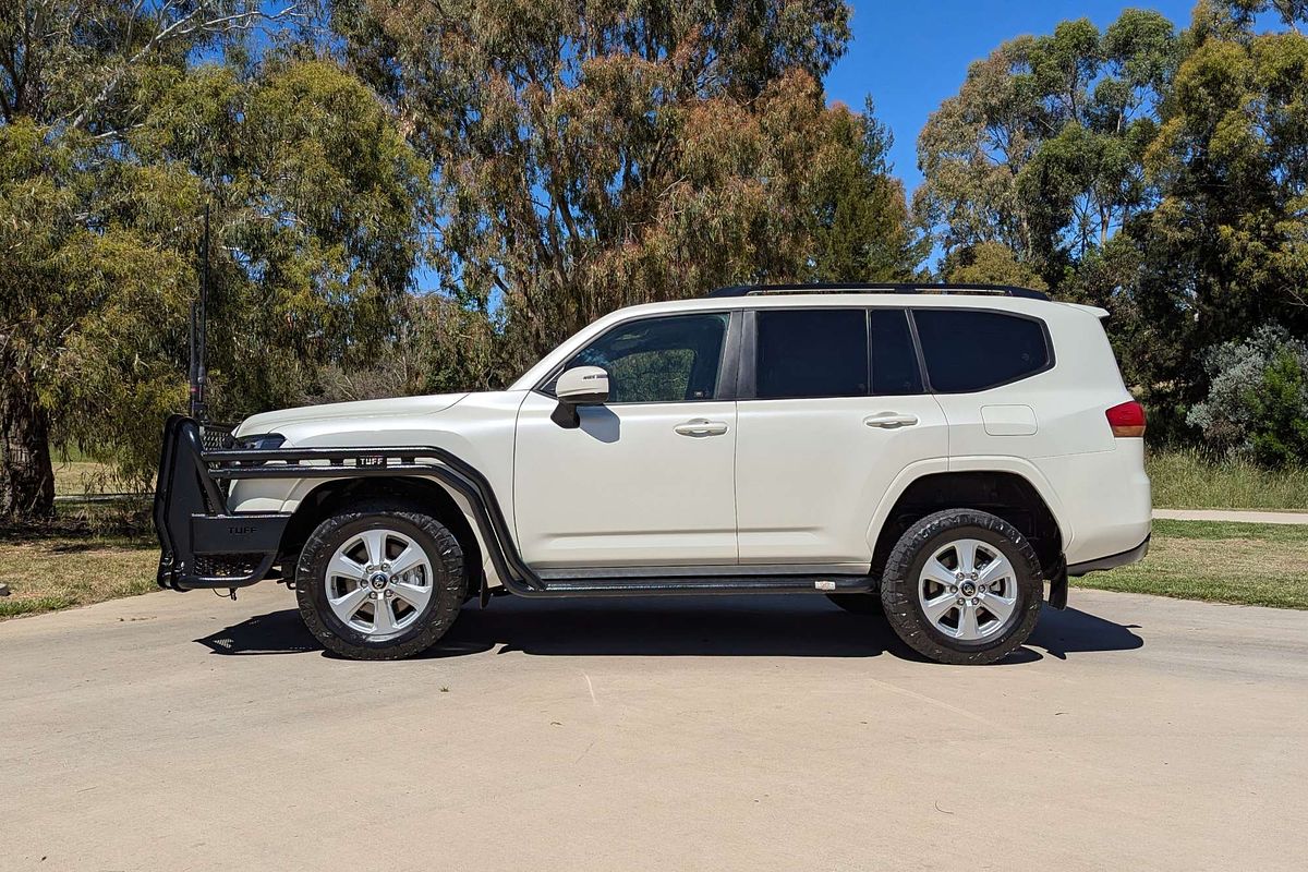 2022 Toyota Landcruiser GXL FJA300R