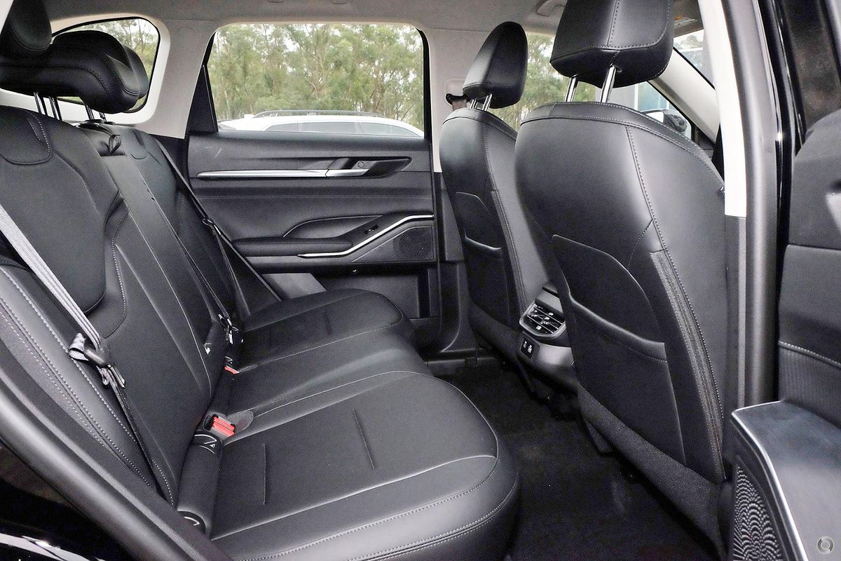 2025 GWM Haval H6 Lux B01