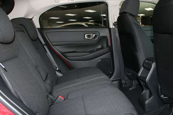 2025 Honda HR-V Vi X