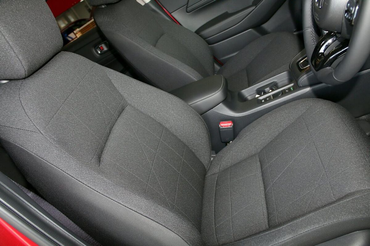 2025 Honda HR-V Vi X