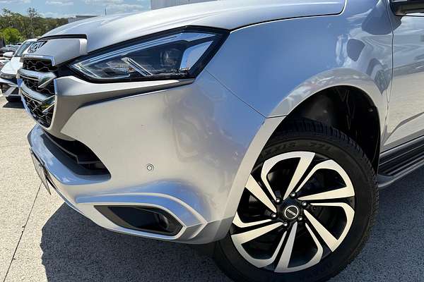 2022 Isuzu MU-X LS-T